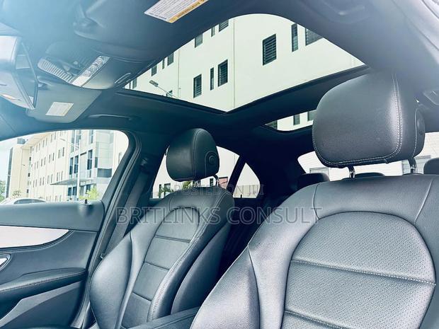 Mercedes-Benz C300 Available for Rentals Book Now! photo 7