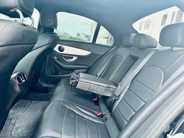 Mercedes-Benz C300 Available for Rentals Book Now! photo 8