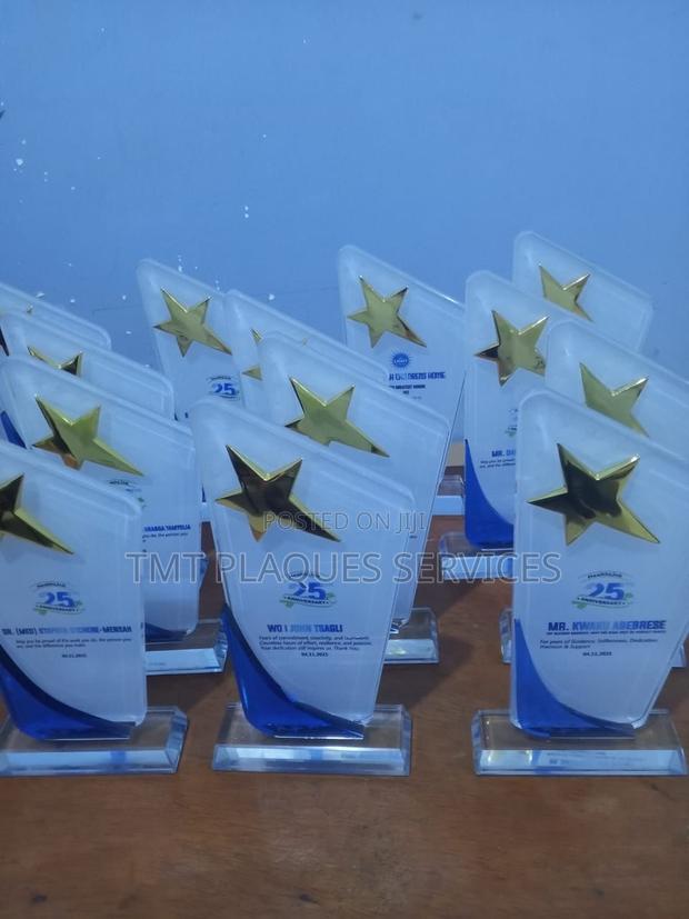 Crystal Award Plaque With Full Branding · Photo 3
