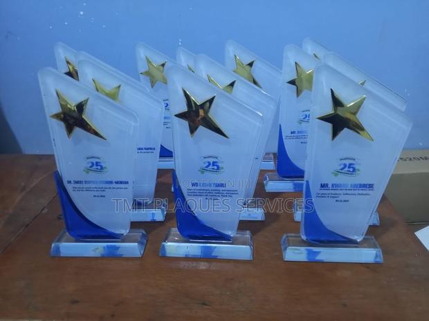 Crystal Award Plaque With Full Branding · Photo 4