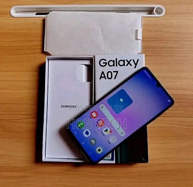 New Samsung Galaxy A07 4G 128 GB Black photo 2
