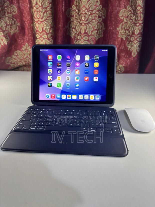 Apple iPad 10.2 (2021) 128 GB Gray
