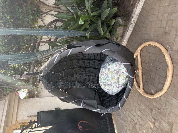 Rattan Oval Swing photo 4