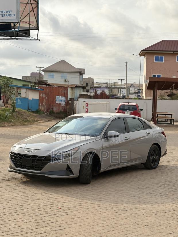 Hyundai Elantra 2021 Gray