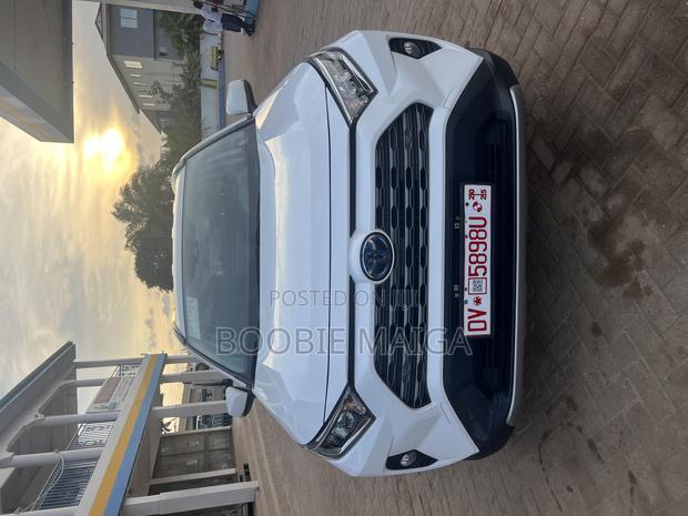Toyota RAV4 Hybrid 2020 White
