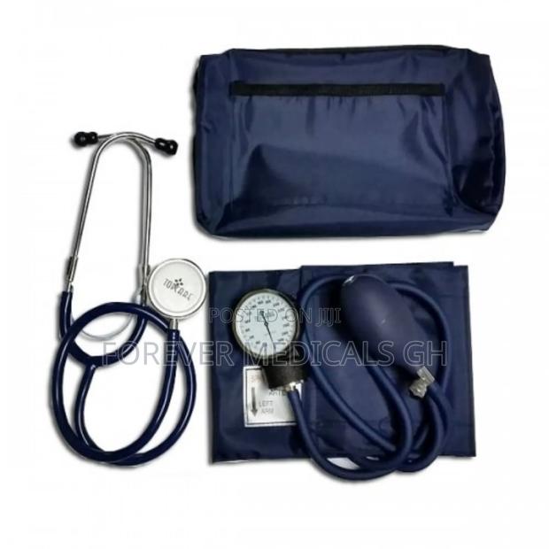 Manual Blood Pressure Apparatus · Photo 2