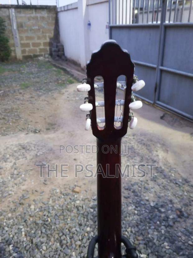 Valencia 4/4 Classical Guitar photo 8