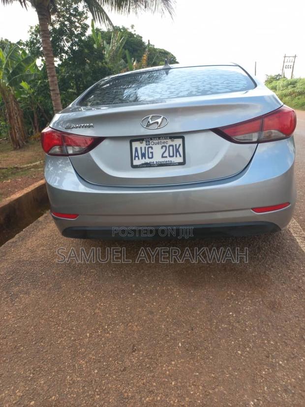 Hyundai Elantra 2015 Silver