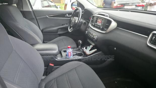 Kia Sorento 4dr SUV 2016 Black photo 5