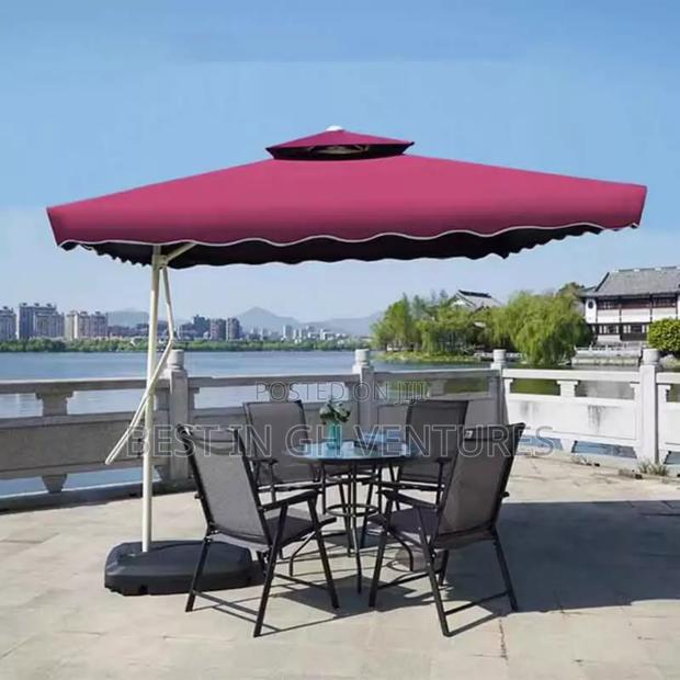 Big Outdoor Umbrella · Photo 2