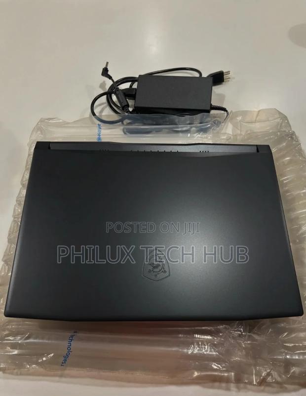 Laptop MSI Katana GF76 16GB Intel Core I7 SSD 1T