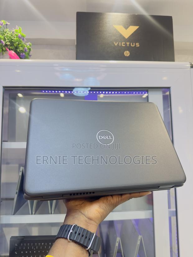 Laptop Dell Latitude 3301 4GB Intel SSD 128GB photo 2