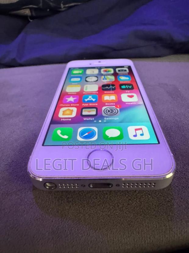 Apple iPhone 5s 16 GB White