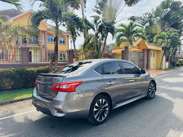 Nissan Sentra SR Turbo 2019 Gray photo 4