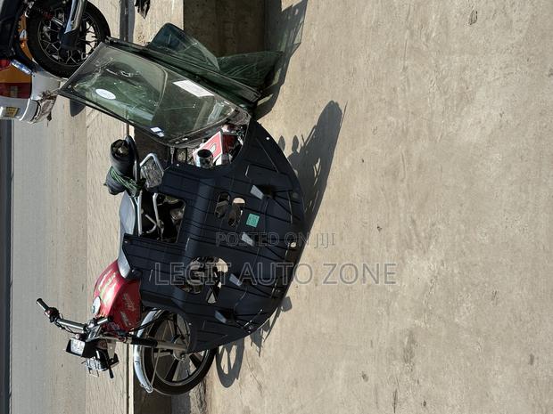 Hyundai Elantra 2017,2018, Engine Cover photo 2