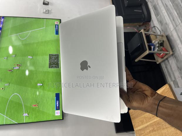 Laptop Apple MacBook Pro 8GB Intel Core I5 SSD 256GB