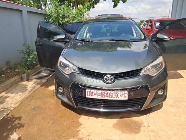 Toyota Corolla S 4dr Sedan (1.8L 4cyl CVT) 2014 Green