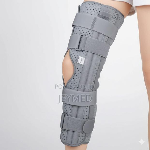 Knee Immobiliser · Photo 3