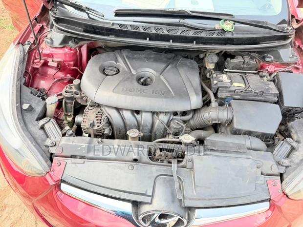 Hyundai Elantra 2010 Red photo 3