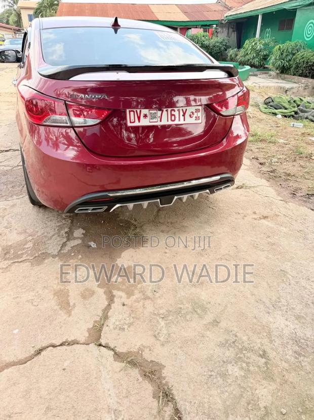 Hyundai Elantra 2010 Red