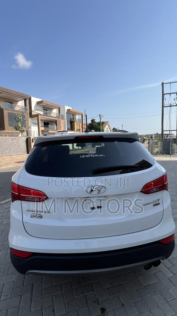 Hyundai Santa Fe 2015 White photo 7