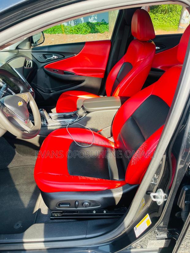 Chevrolet Malibu 2021 Black