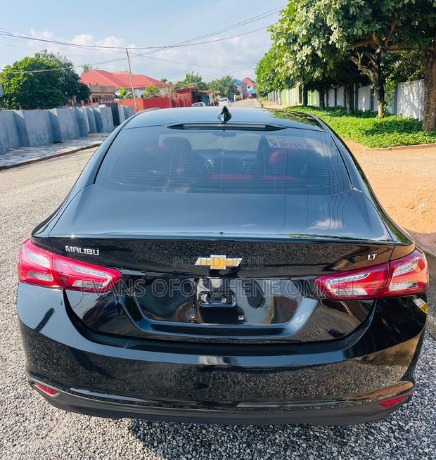 Chevrolet Malibu 2021 Black