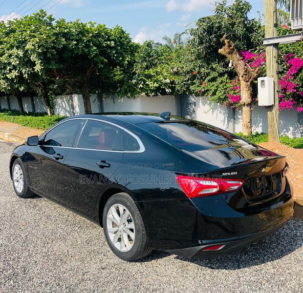 Chevrolet Malibu 2021 Black