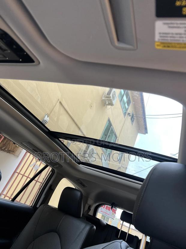 Toyota Highlander Limited AWD 2024 Silver