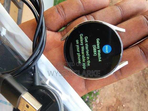 Usa Used Samsung Galaxy Watch 4 40mm Silver photo 4
