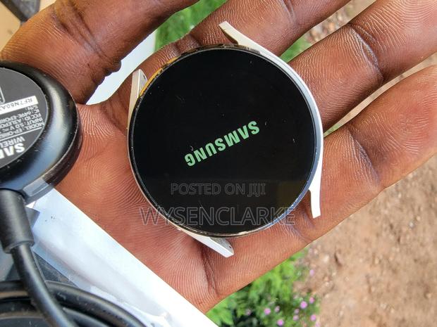 Usa Used Samsung Galaxy Watch 4 40mm Silver photo 6