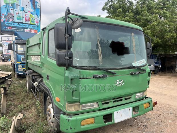 Hyundai Gold 4.5ton 2010 Green