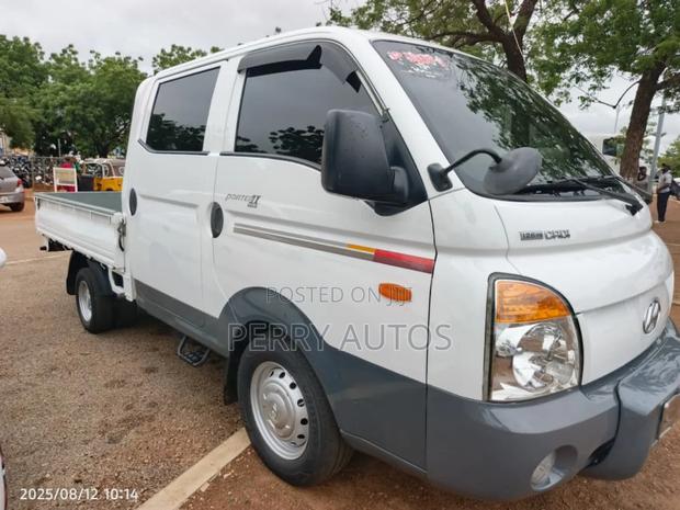 2015 Hyundai Porter Ii Gold photo 7