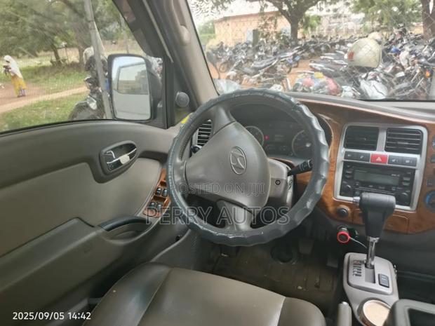 2015 Hyundai Porter Ii Gold photo 10