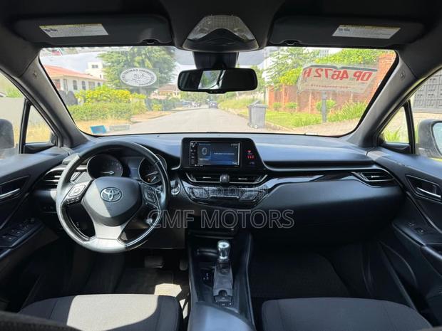 Toyota C-HR 2018 Red