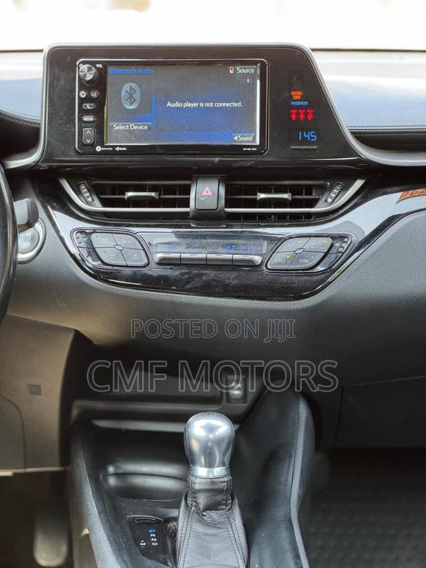 Toyota C-HR 2018 Red