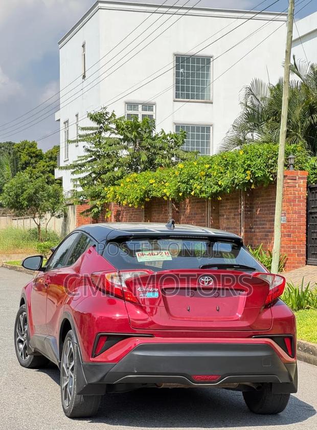 Toyota C-HR 2018 Red