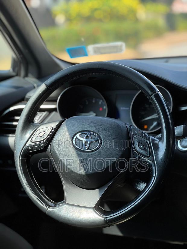 Toyota C-HR 2018 Red