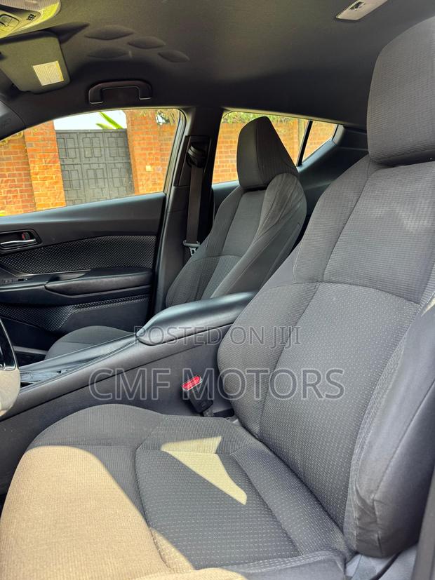 Toyota C-HR 2018 Red