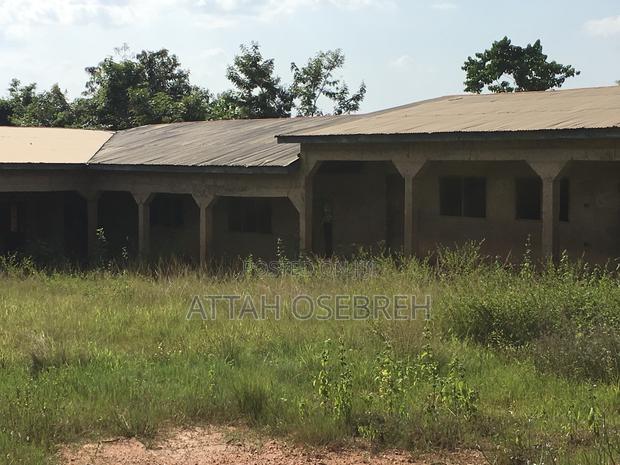 12 Plots With 6 Classroom Block · Photo 3