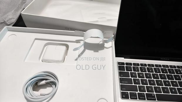 New Laptop Apple MacBook Air 8GB Apple M1 SSD 512GB photo 4