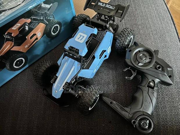 New - Ifollower Remote Control Drift Monster Truck / Car All Terrains photo 2