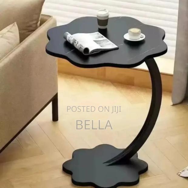 Corner /Coffee/Center Table