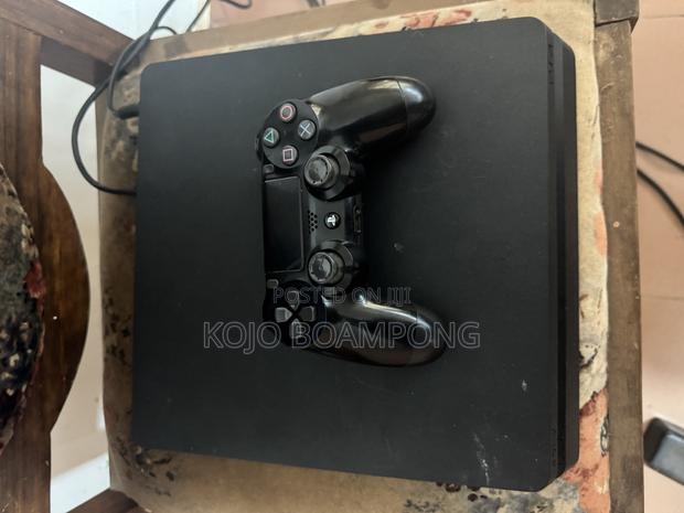 Ps4 Slim Uk Used · Photo 1
