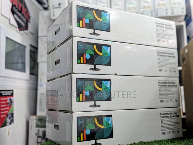 Samsung 27-inch Curve Monitor 100hz, Game Mode photo 3