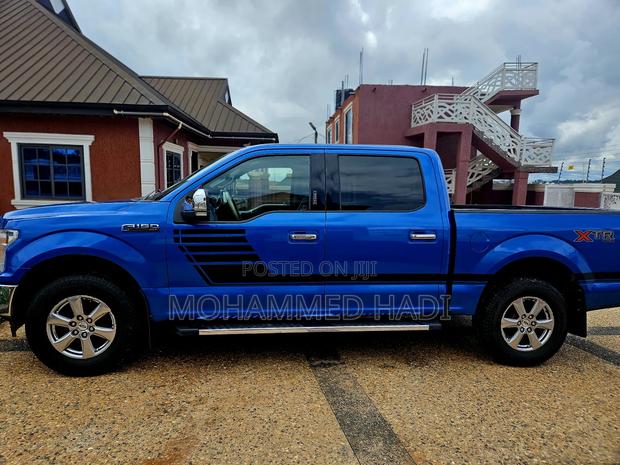 Ford F-150 XL 4x2 SuperCab Styleside 8 ft. box 163 in. WB 2019 Blue