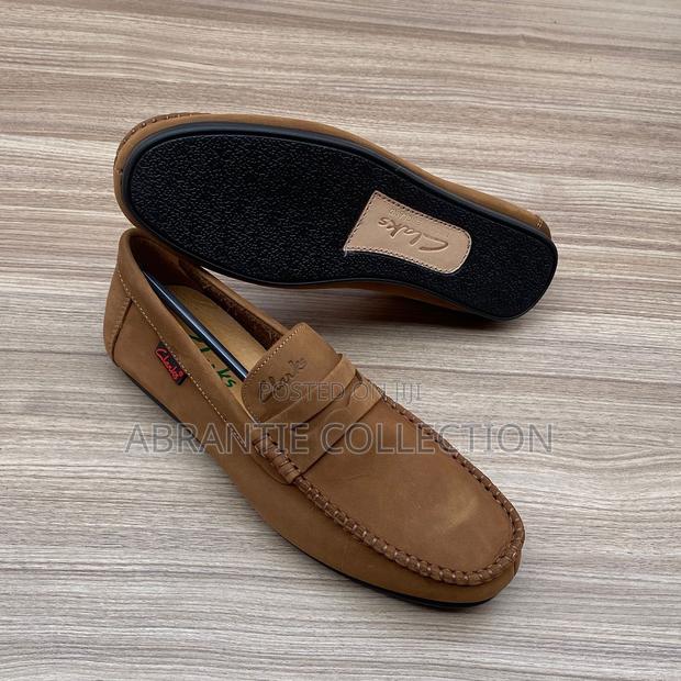 New Men’S Clarks Suede Loafers · Photo 3