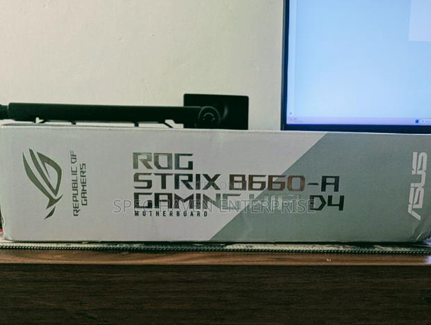 Asus Rog Strix B660-a Wifi D4 Motherboard photo 2