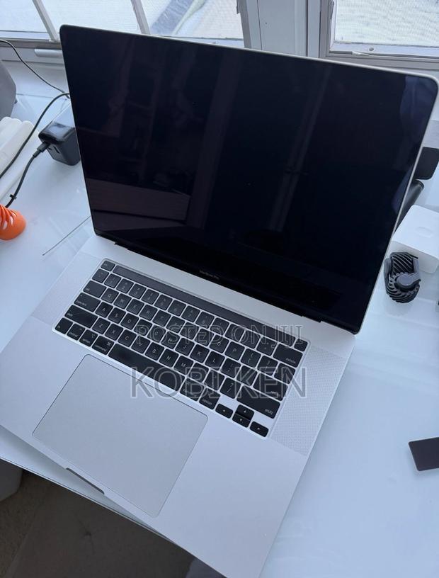 Laptop Apple MacBook Pro 2019 16GB Intel Core I9 SSD 512GB photo 2