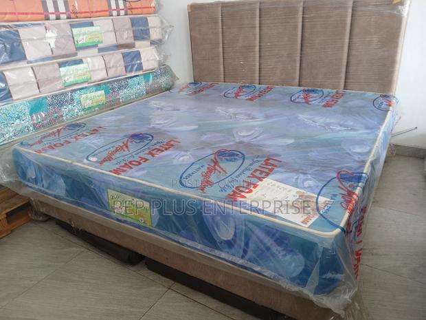 10" High Density Queen Size Mattress photo 2
